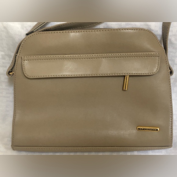 Liz Claiborne Beige Crossbody Purse, 3 zippered pouches, zipper closure - Picture 2 of 15